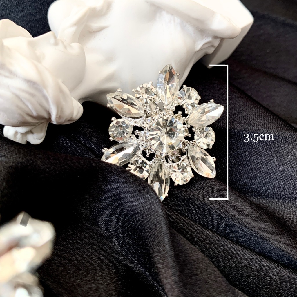 Tag Cài Hoa Pha Lê  - LEILA CLOSET