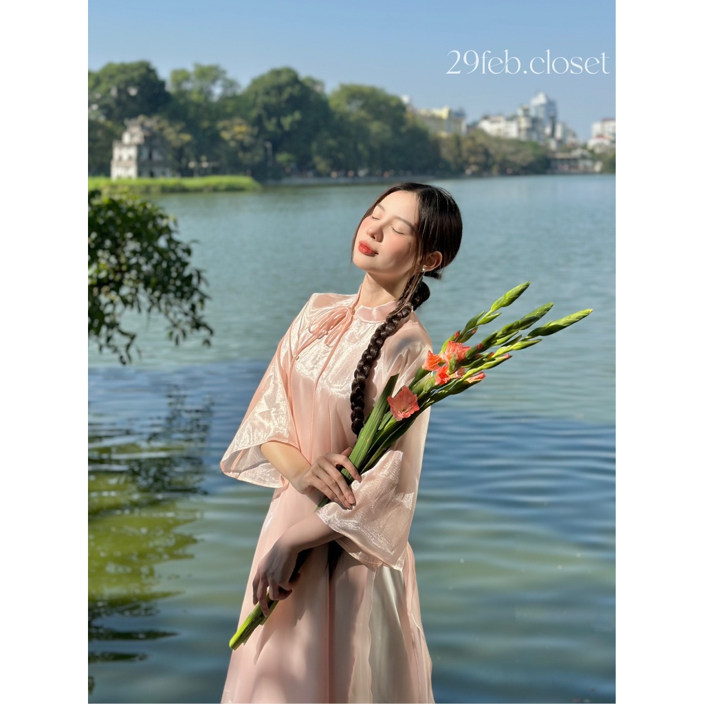 Set Áo Dài Cách Tân BÍCH ĐÀO 29feb.closet Tơ Óng 4 Tà Nơ Cổ Cách Điệu Kèm Quần Lụa Phối Màu Xinh Xắn - S145