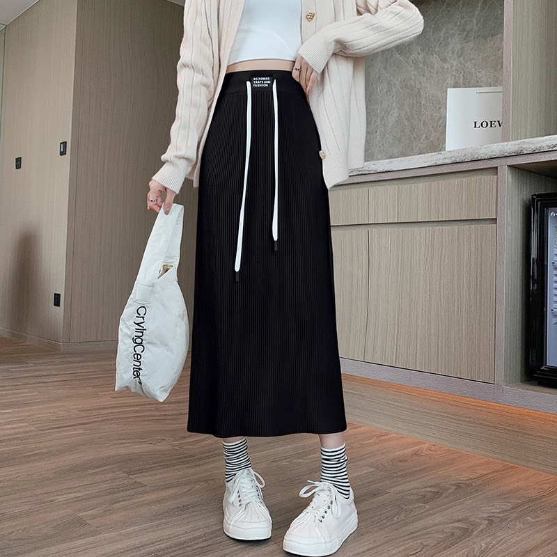 Chân váy len trơn dáng dài dây rút xẻ sau - Retrostyle - Chanvaylen0509_P13K3