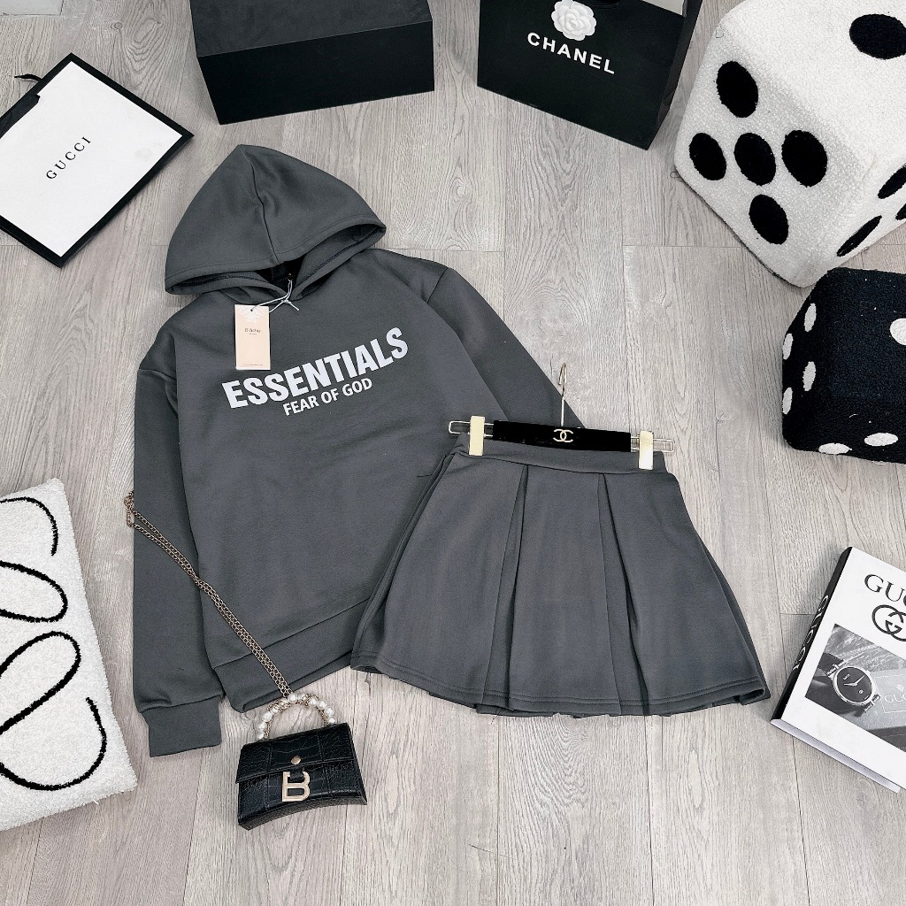 Set Bộ Đồ Nữ Áo Dáng Dài  In  Essen Phối Mũ Mix Chân Váy Xếp Ly Dáng Ngắn freesize