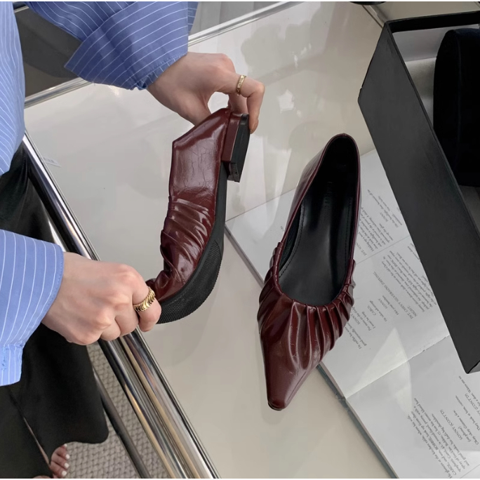 Giày Búp Bê Xếp Ly Mũi Nhọn Giày Đế Bằng Nữ Thu Đông 2023 Gót Dẻo Da Mềm Thời Trang Nữ