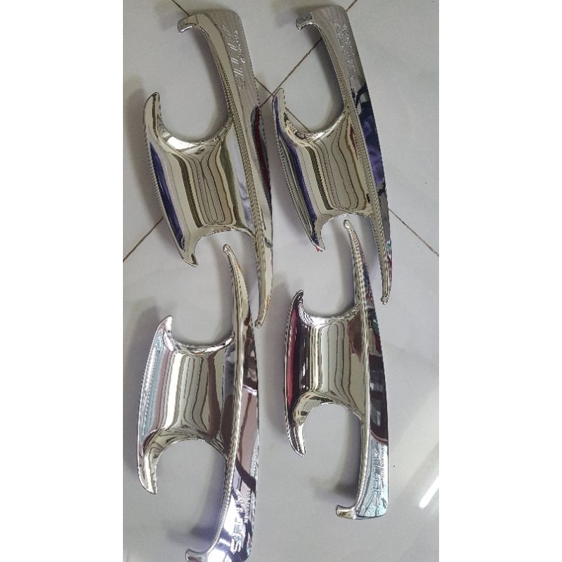 Hõm tay cửa xe Toyota Altis 2018-2022