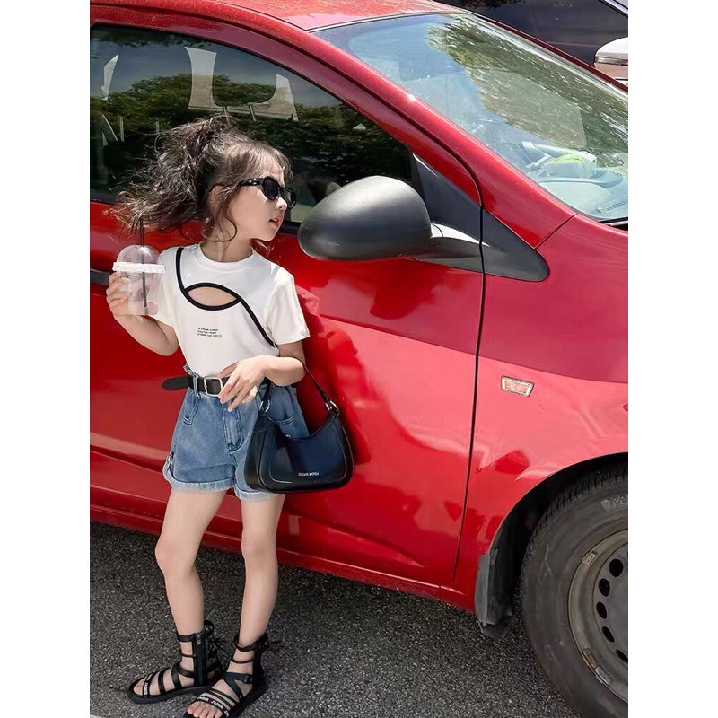 Set quần đùi jean áo thun khoét cổ ngắn tay kèm dây lưng cho bé gái 10-40kg