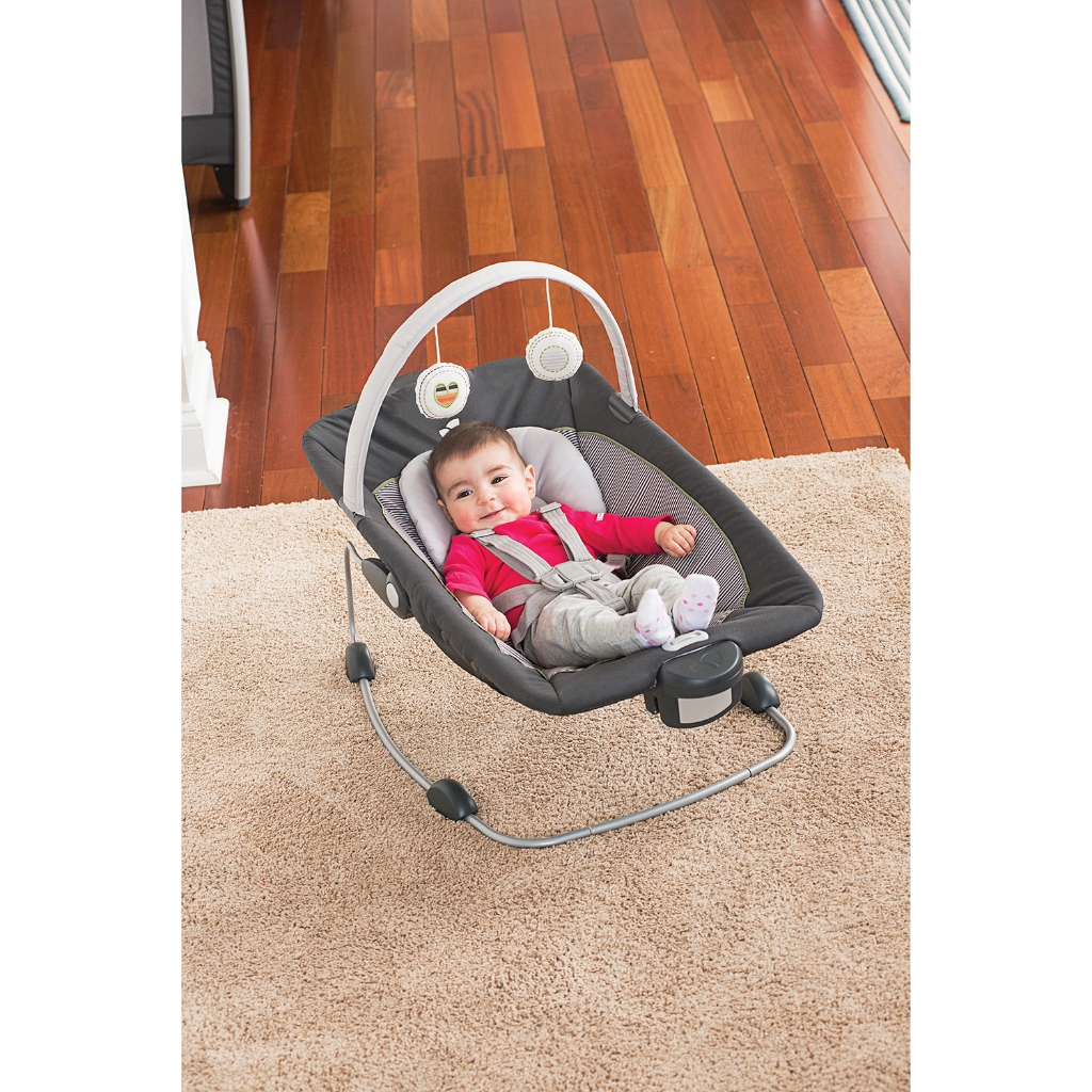 Giường cũi trẻ em Joie Excursion Change & Bounce Portrait