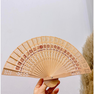 Quạt gỗ, Quạt cổ trang gỗ thơm