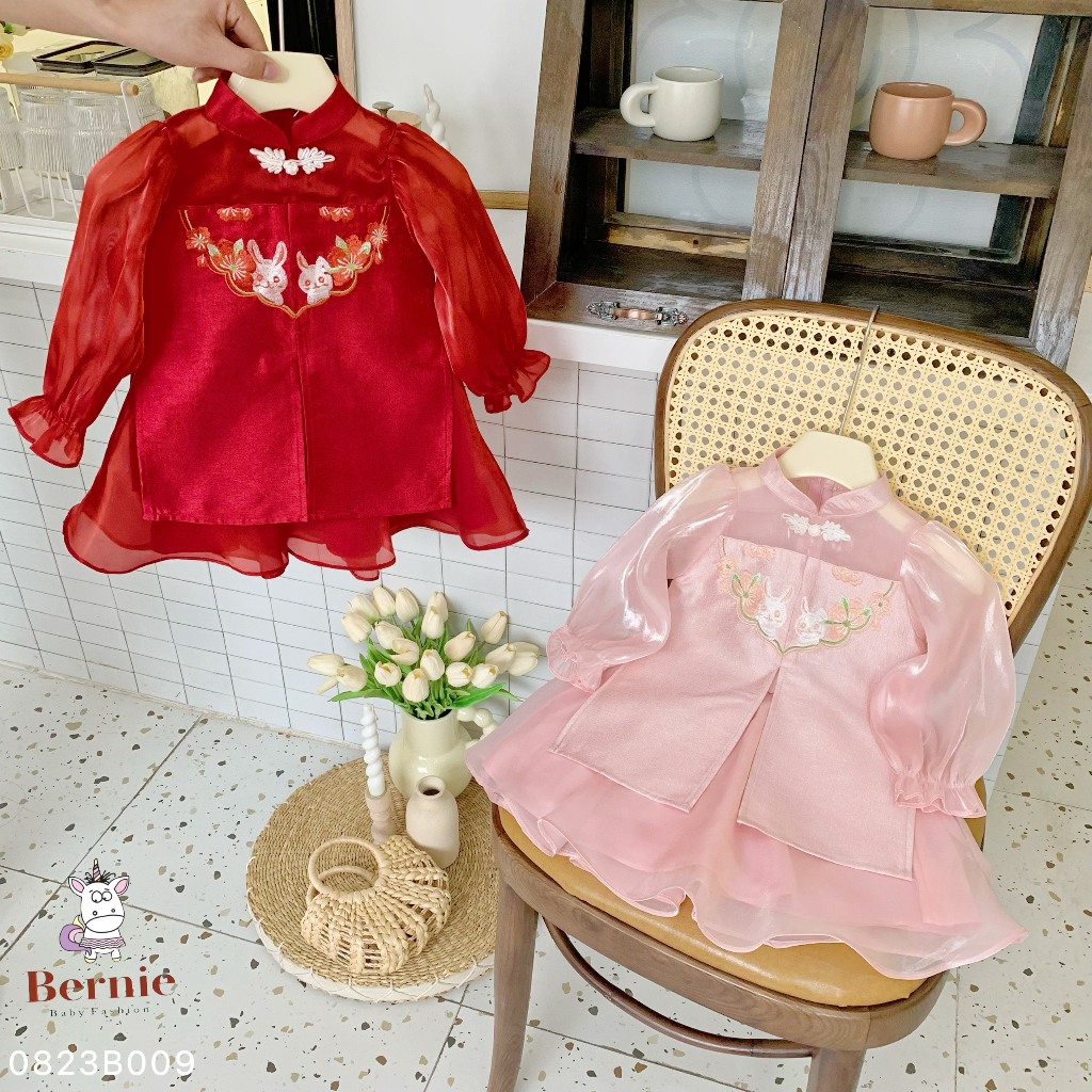 Set áo dài tết chân váy cách tân BERNIE kids phối viền thêu thỏ bé gái 1 đến 7 tuổi 0823B009