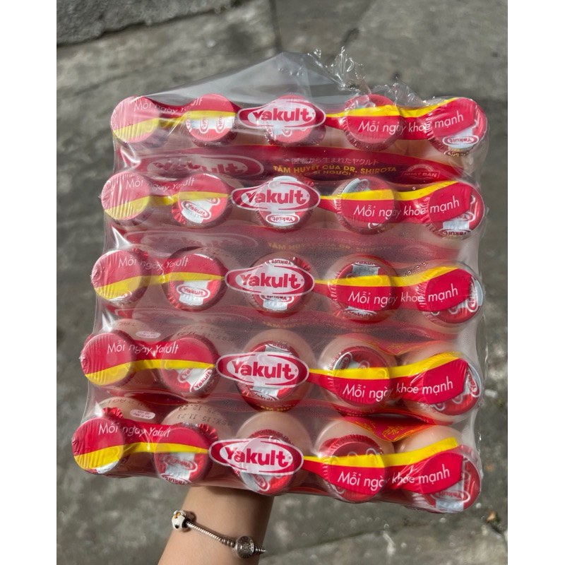Sữa chua uống lên men Yakult lốc 5 hũ x 65ml