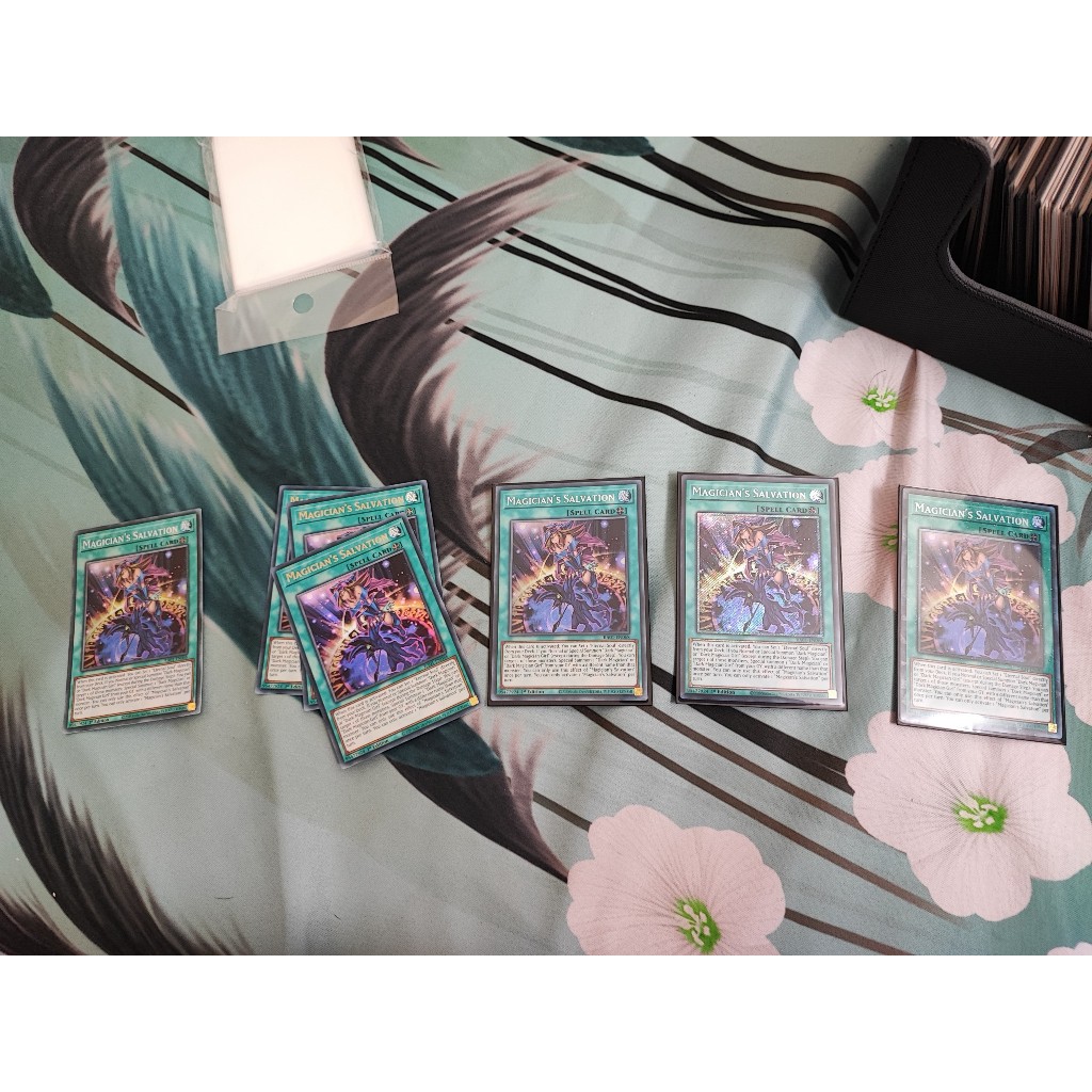 1 lá thẻ bài Magician's Salvation - RA01-EN068