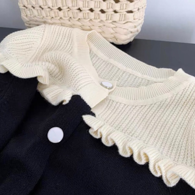 Set Len Tăm Phối Cổ Bèo Trắng Viền Chân Váy Trắng