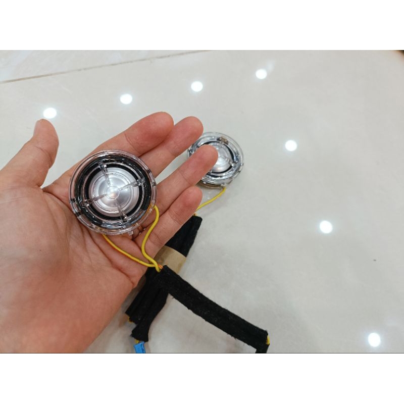 Treb từ neo màng nhôm