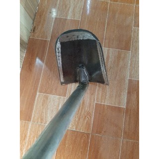 cuốc đất nhỏ gần 6 tấc