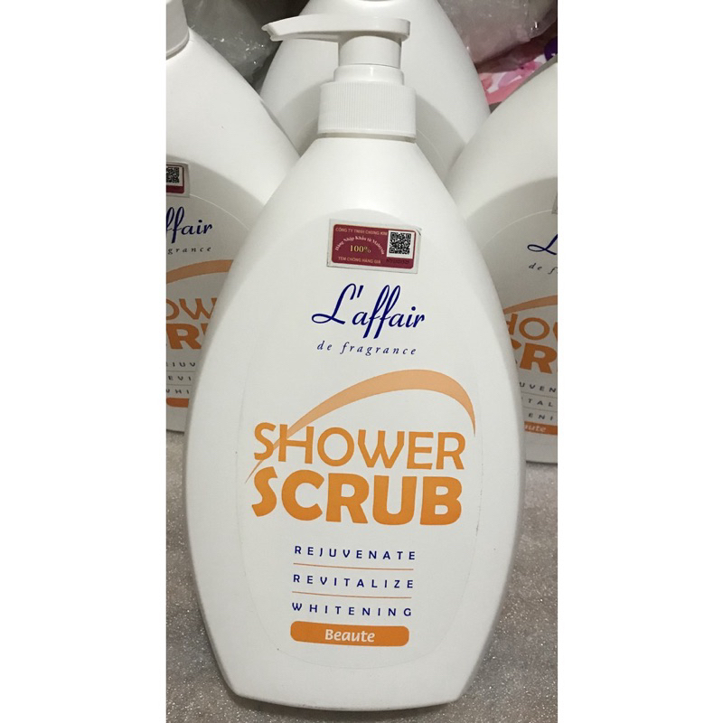 [Tem chống giả] Sữa Tắm Có Hạt Massage L'Affair Laffair Shower Scrub PH 5.5 Chữ Xanh Đỏ Dưỡng Trắng Da Mịn Màng 1000ML