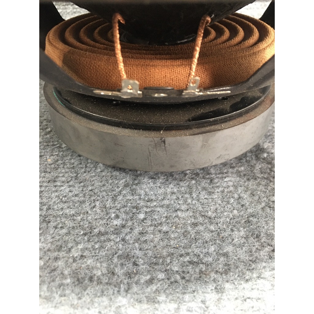 LOA SUB 25 MARTIN TỪ 140 COIL 39 GÂN MÚT - GIÁ MỘT LOA