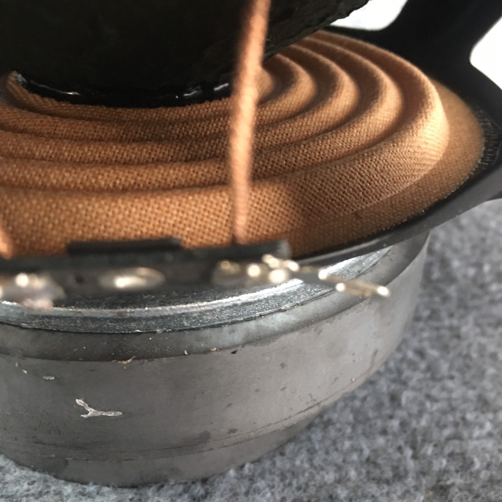 LOA BASS 25 MARTIN GÂN MÚT TỪ KÉP 100-126 COIL 36 - GIÁ MỘT LOA - MÃ 1017