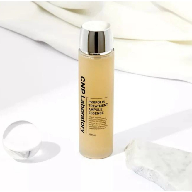 Nước Thần Keo Ong Cân Bằng Ngừa Lão Hoá, Làm Dịu, Cấp Ẩm, Giảm Thâm Nám CNP Laboratory Propolis Treatment Ampule Essence