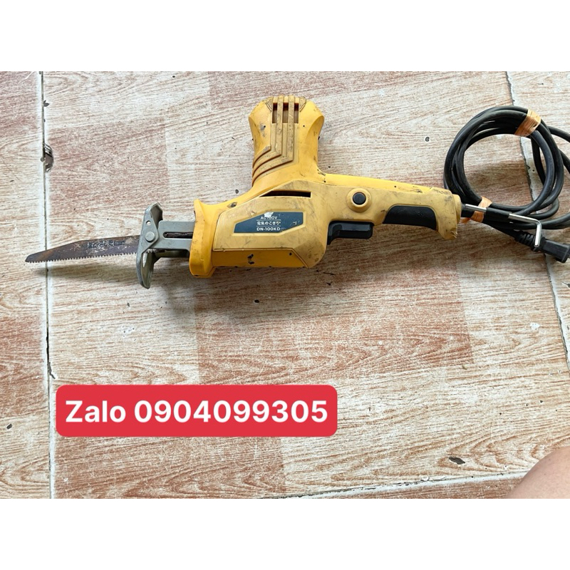 Cưa kiếm mini xài điện 100 volt