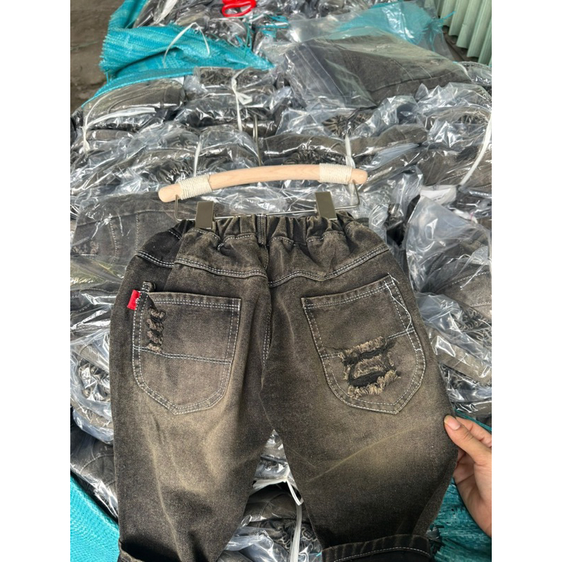 Quần bò khói mài rách cho bé