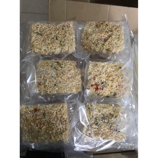 1bịt lẻ cơm cháy  ít chà bông  5k hút chân không