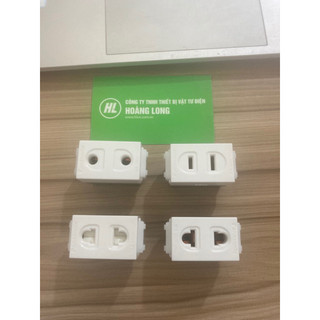Panasonic - ổ cắm đơn cắm nhanh có màn che và không màn che dòng Wide hạt lớn