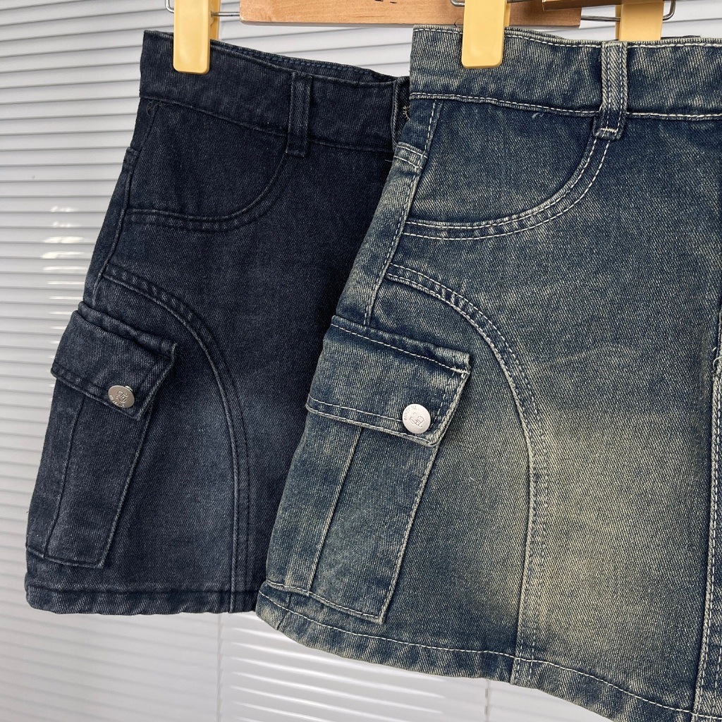 Chân Váy Jeans Dáng Ngắn Hamina, Váy Jean Túi Sườn Cúc