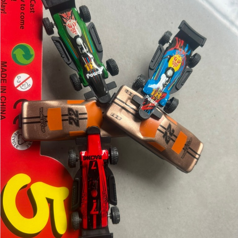 Set 2 Con Đồ chơi ô tô đồ chơi xe đua mini xe chạy đà màu da dạng