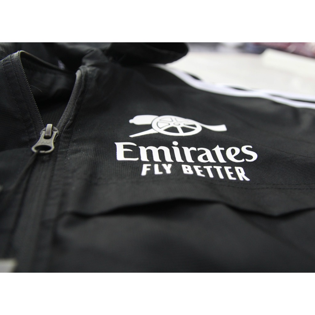 Áo khoác Jacket Arsenal 2023/24 màu đen mới nhất