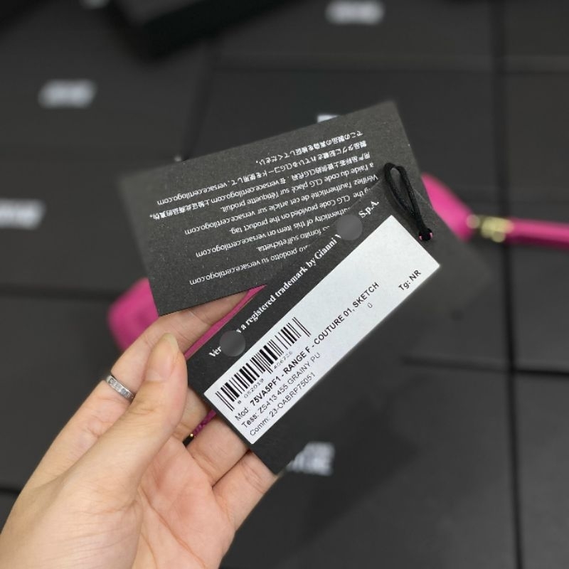 VÍ CẦM TAY VERSAC.E