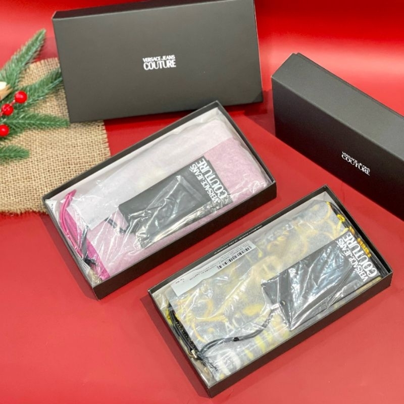 VÍ CẦM TAY VERSAC.E