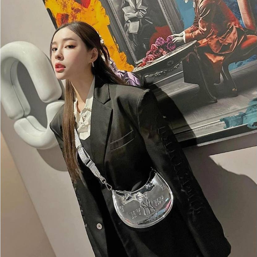 Túi MLB kẹp nách Silver Nylon bóng 2024 Tiện dụng phong cách