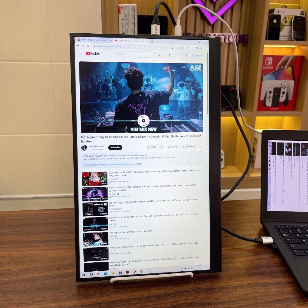 Màn hình di động 17 inch Tấm nền TN có Type-C Thunderbolt