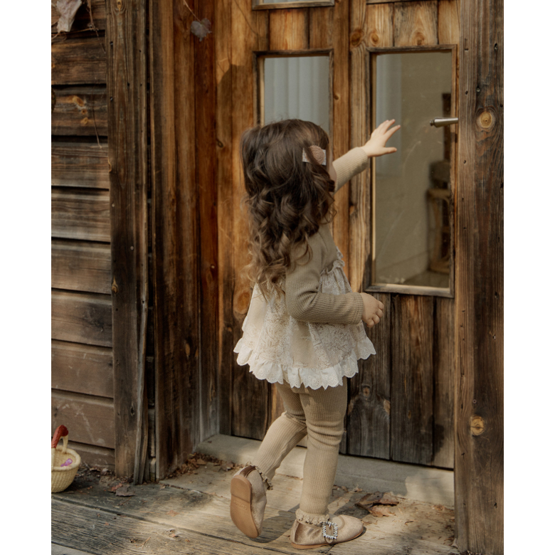 Flo Set Áo & Quần legging Hàn Quốc cho bé