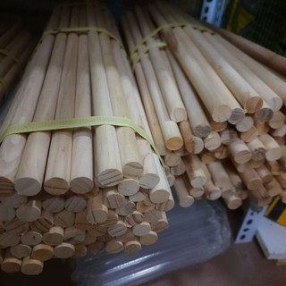 Thanh gỗ thông tròn thông ta giá rẻ