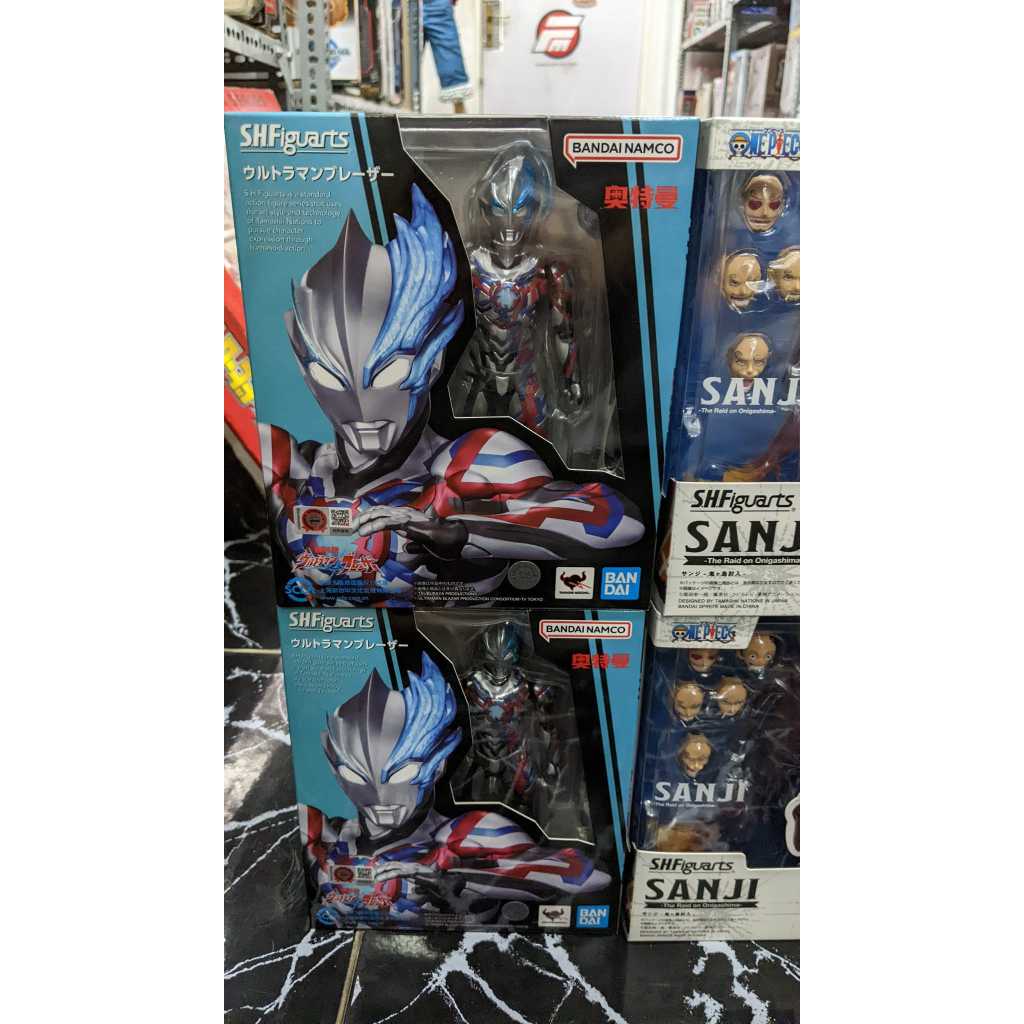 MÔ HÌNH SIÊU NHÂN ĐIỆN QUANG SHF ULTRAMAN BLAZAR