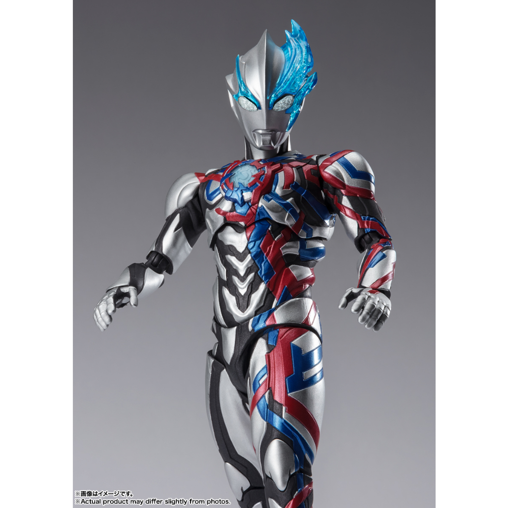 MÔ HÌNH SIÊU NHÂN ĐIỆN QUANG SHF ULTRAMAN BLAZAR