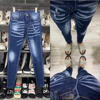 Quần jean bò nam Dsq2 slimfit xanh wash kẻ bạc trơn dập nổi chữ ICON đen sau đùi đơn giản basic QJ302P