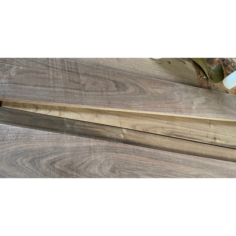 Gỗ óc chó dài 50cm