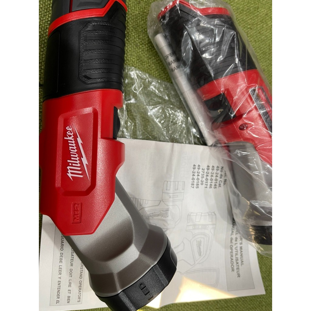 ĐÈN MILWAUKEE M12V 49-24-0146