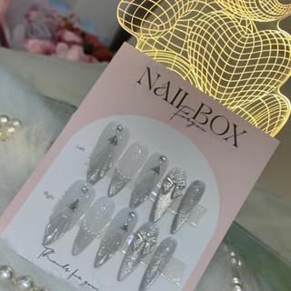 Nailbox mắt mèo trắng vẽ sò H42 Nữ