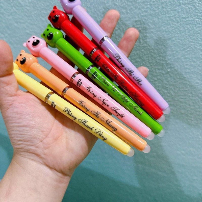 Bút gấu khắc tên theo yêu cầu chat shop