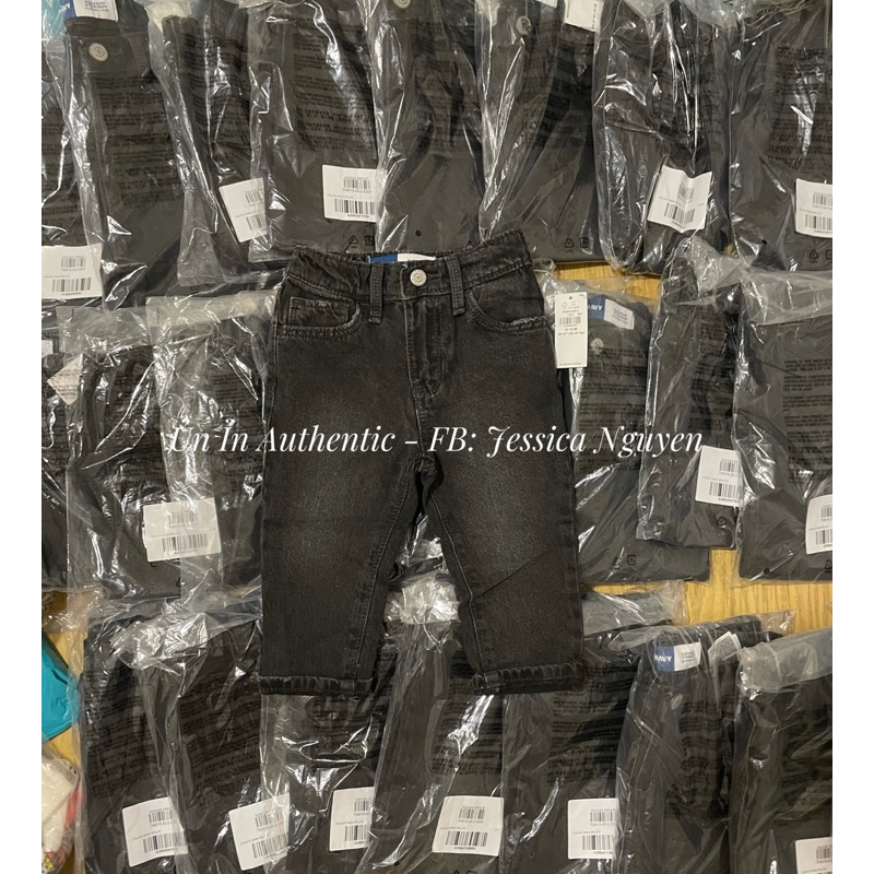Quần jean đen Old Navy size 18-24m 4T