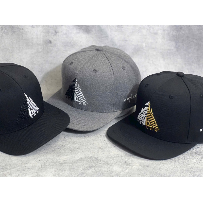 Nón snapback OUTLAW