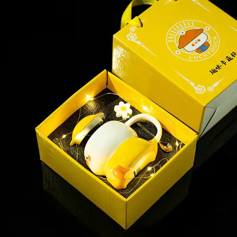 Cốc sứ hình chú vịt đáng yêu, ly sứ kèm thìa hoa cúc và ống hút thuỷ tinh