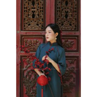 Áo Dài Hàng Buồm - Lengdeng.Collect | Áo dài dáng suông cách tân tà kép xanh cổ vịt phối đỏ Lèng Dèng