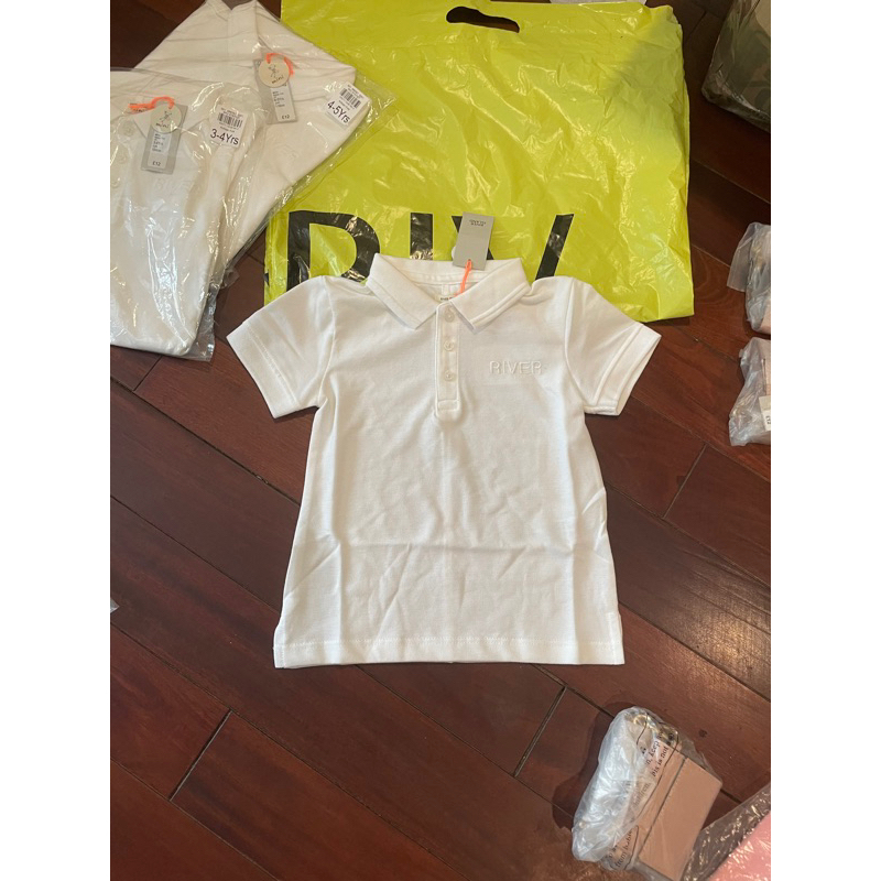 Áo polo trắng River size 2-3y 3-4y 4-5y