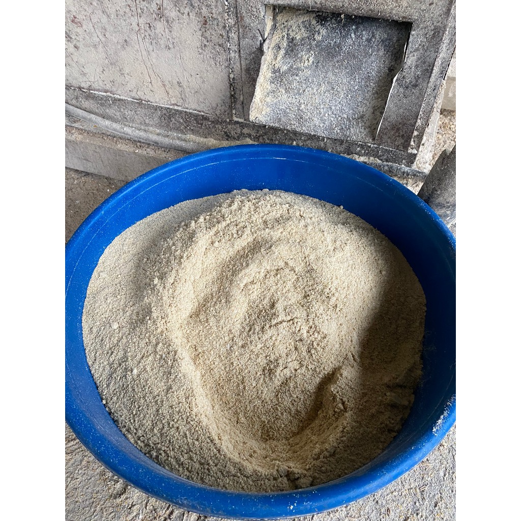 5Kg Cám Gạo Nguyên Chất Thức Ăn Chăn Gà Vịt , Chim, Cá... Cám Gạo Nguyên Chất