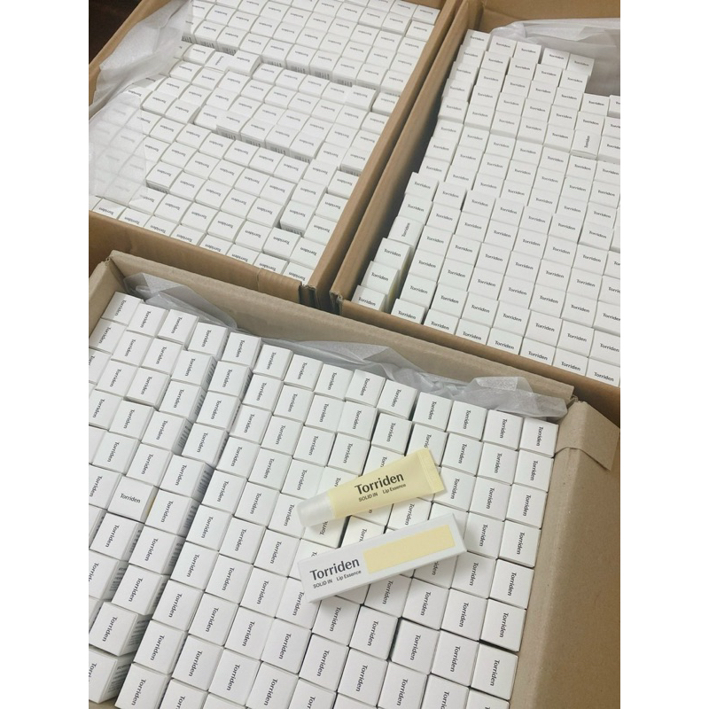 Dưỡng môi thuần chay Torriden Solid in Ceramide Lip Essence 11ml