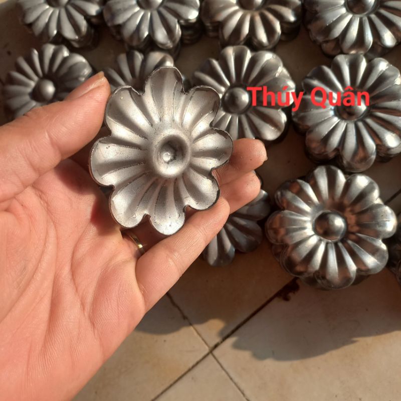 Hoa sắt mỹ thuật- Sắt hoa đập- trang trí cầu thang lan can,cúc 6.5cm