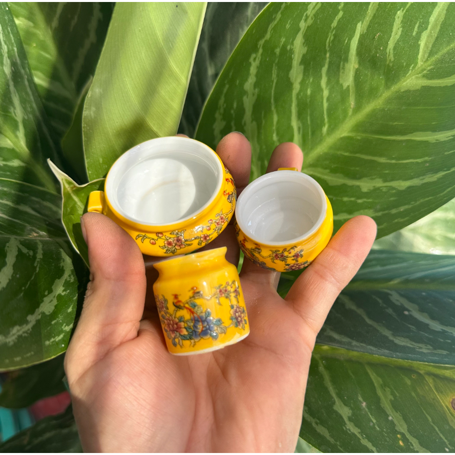 Cóng men sứ đựng thức ăn cho các dòng chim sâu, khuyên, hút mật hàng nhập Trung Quốc