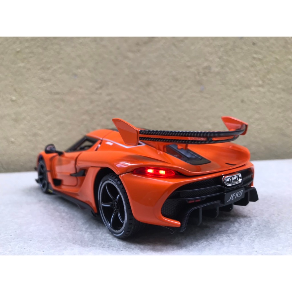 Mô hình xe Koenigsegg Jesko 1:24