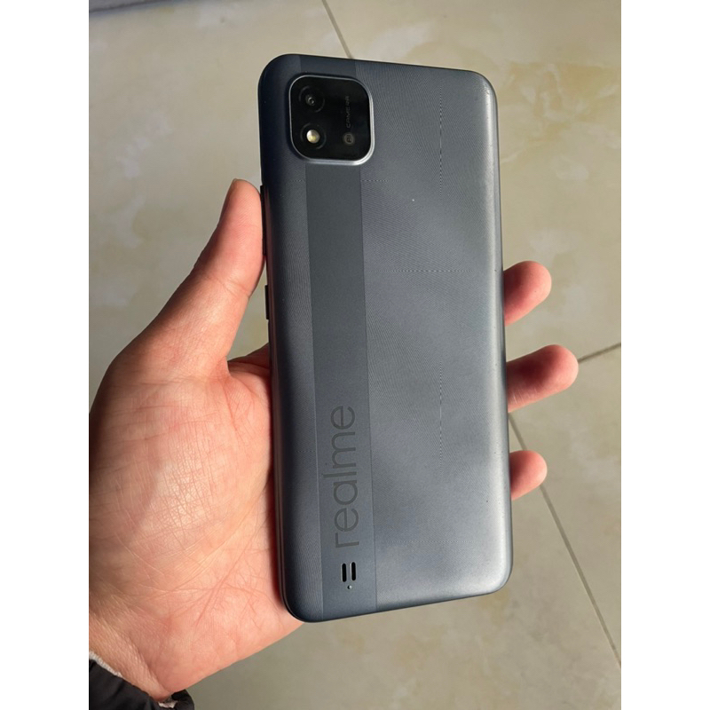 Điện thoại xác realme c11 bị bầm đốm màn